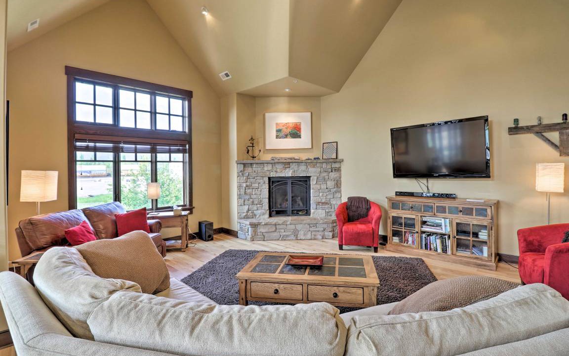 Whitefish Apartment | 176 m² Apartment ∙ 3 bedrooms ∙ 6 guests