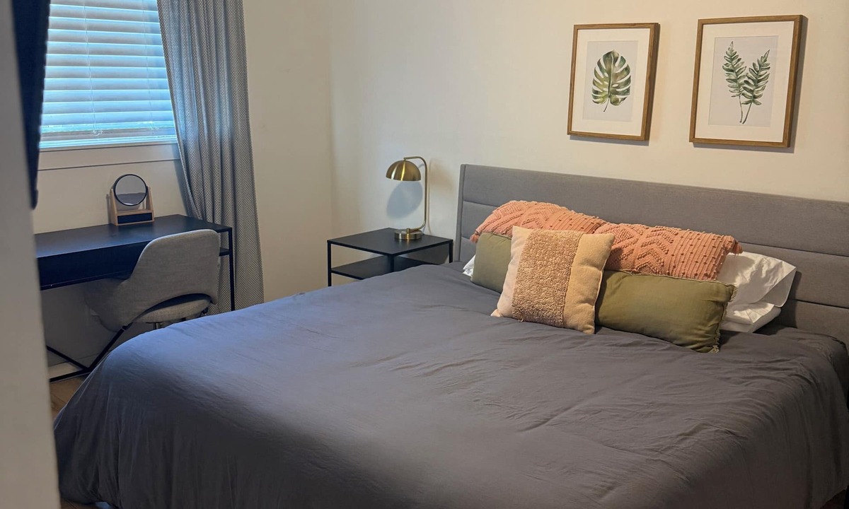 Fairpark Apartment | 2-bedroom apartment in peaceful Salt Lake City with AC
