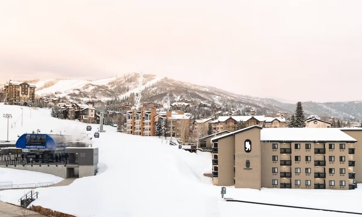 Steamboat Springs Hotel | 2 Comfortable Two Queen Rooms at Gravity Haus, Hot Tub & Parking