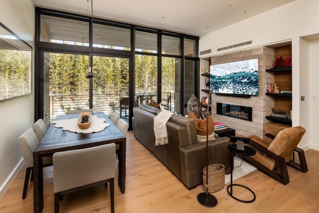 Big Sky Apartment | 215 LakeLodge by Moonlight Basin Lodging