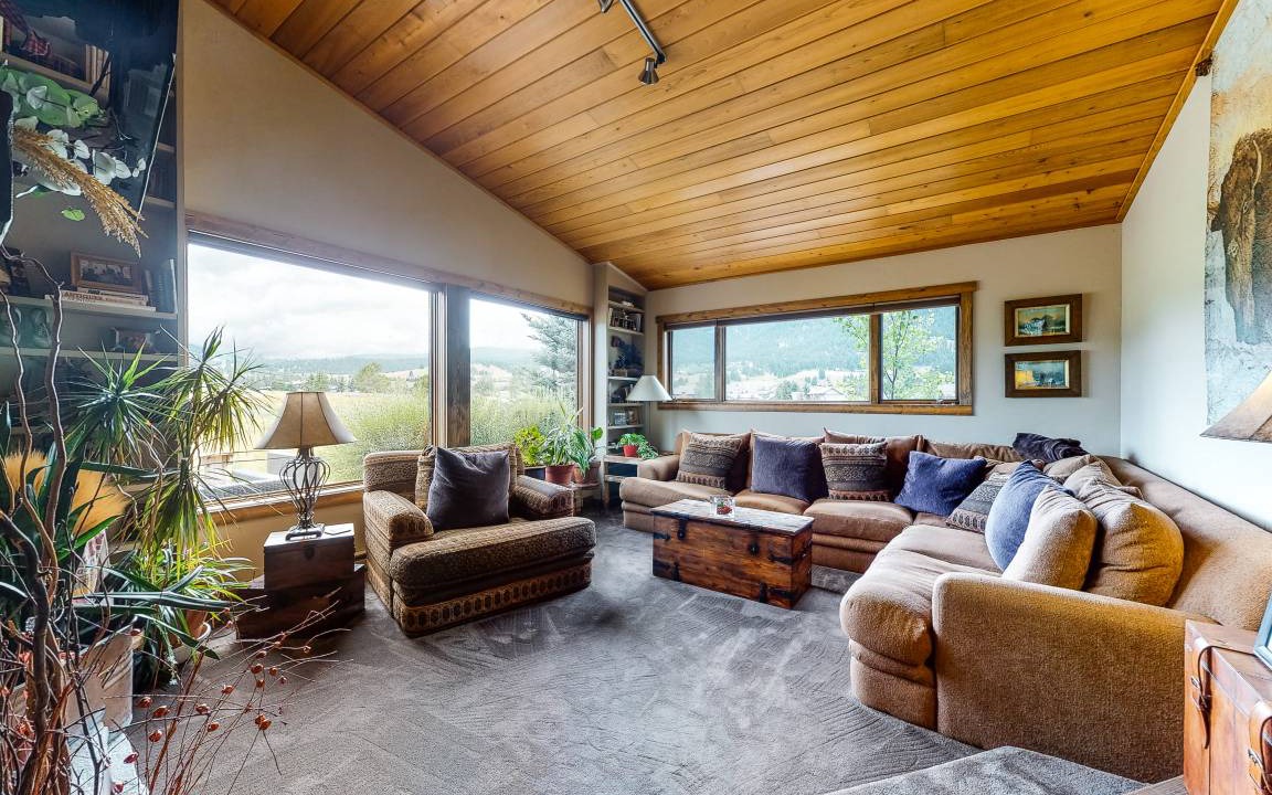 Big Sky Meadow Village House | 304 m² House ∙ 4 bedrooms ∙ 8 guests