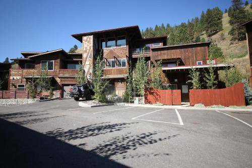 East Missoula House | 372 m² House ∙ 3 bedrooms ∙ 8 guests