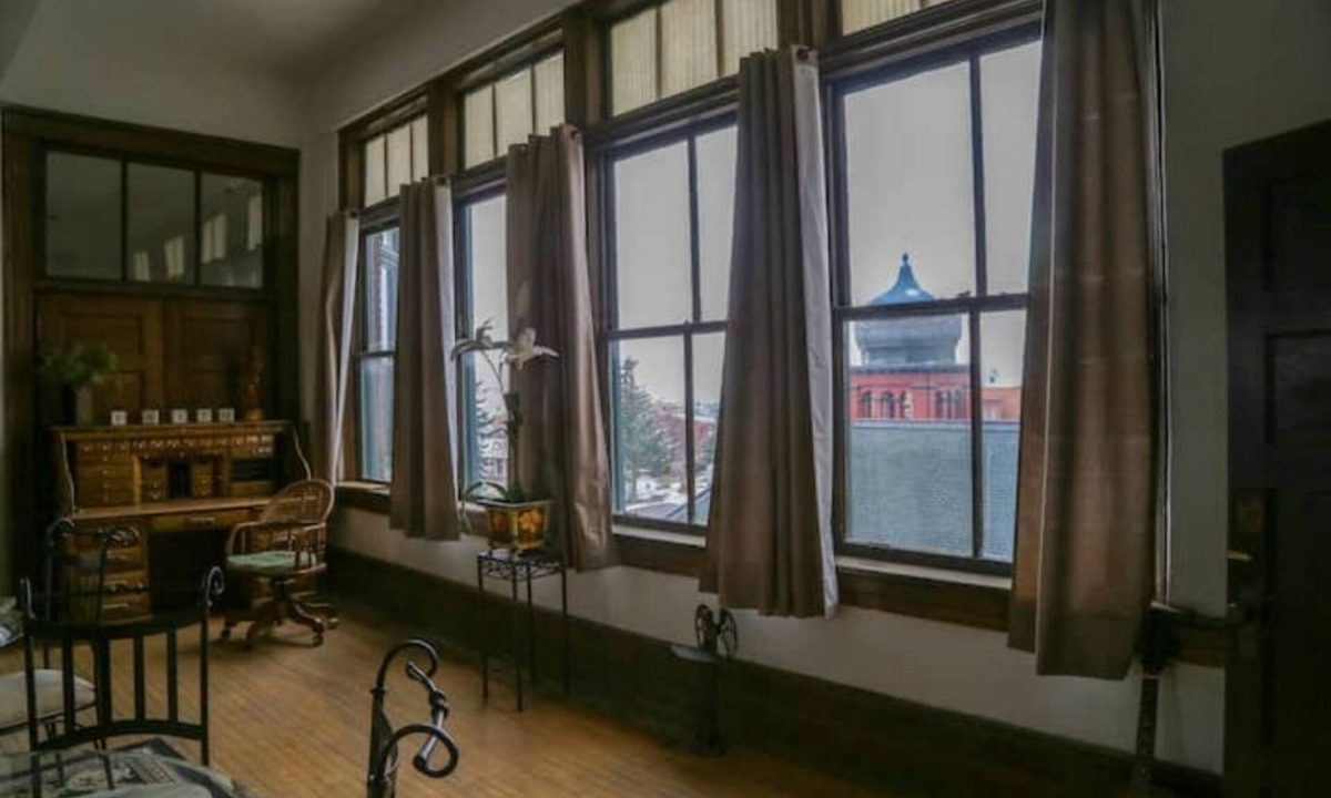 Butte Apartment | 4 BD 2 BA Penthouse Historic Uptown Butte W/Views