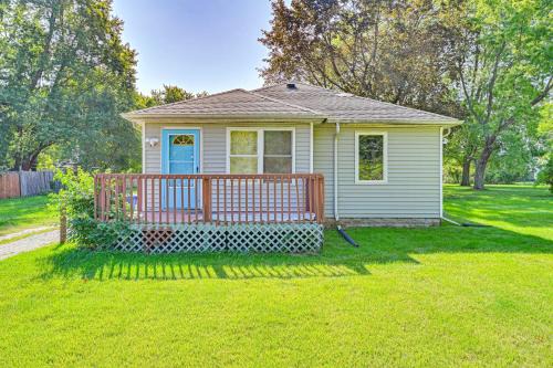 Benton Heights House | 4 Mi to Lake Michigan: Updated Benton Harbor Home!