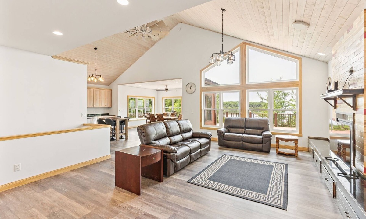 Crary Villa | 4BR Lakefront Fishing, Dogs OK Devils Lake