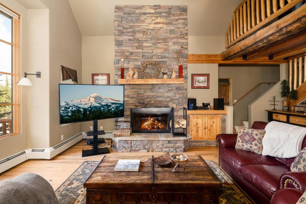 Big Sky House | 6 Mountain Home Road by Moonlight Basin Lodging