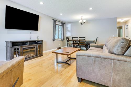 Richfield House | 8 Mi to Central Minneapolis: Modern Home w/Yard