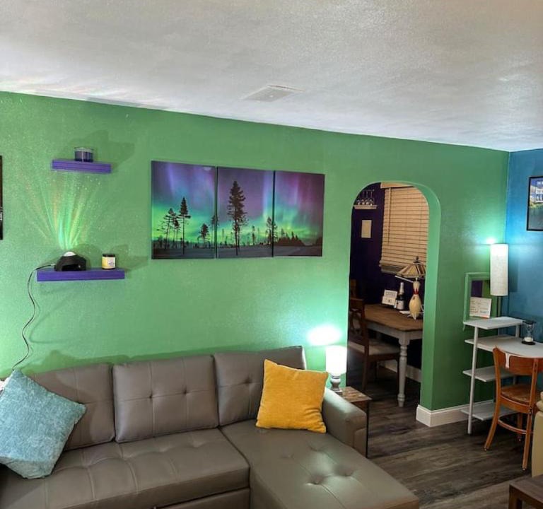 Moorhead Apartment | Afternoon checkout