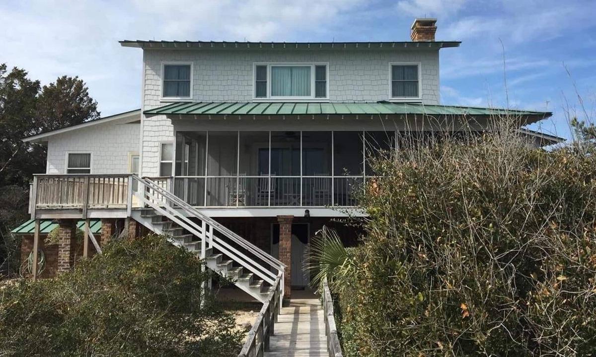 Debordieu Colony House | BEACH FRONT with PRIVATE WALKWAY, Pet-friendly. Minimum 7 nights, Sat-to-Sat
