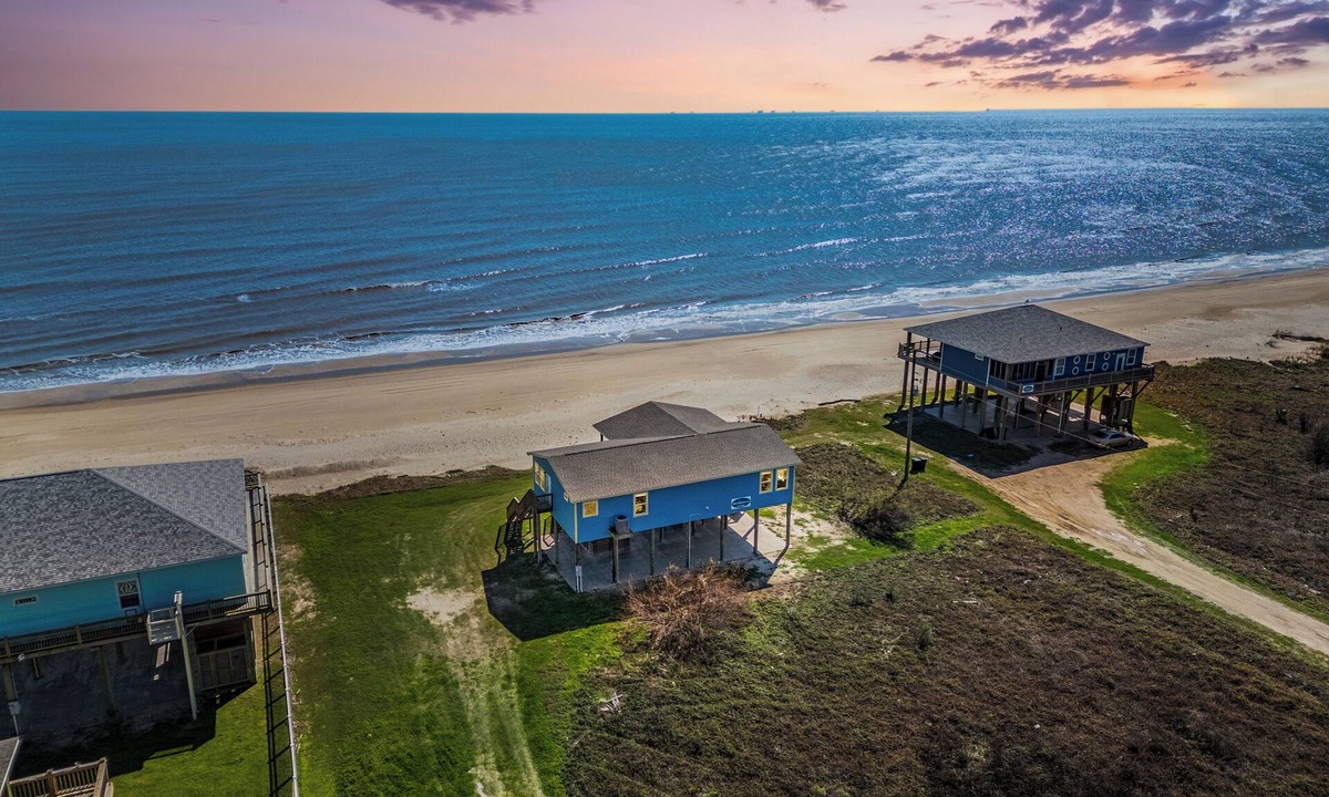 Port Bolivar House | Beachfront | Expansive Deck, Grill & Ocean Views
