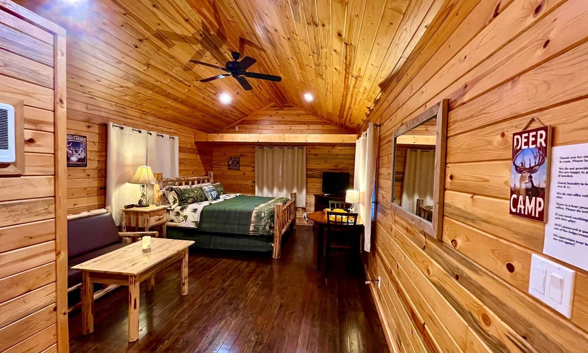 Thompson Falls Cabin | Bear Creek Resort, Upper cabin suite (1 king bed), Upper cabin suite (1 king bed)