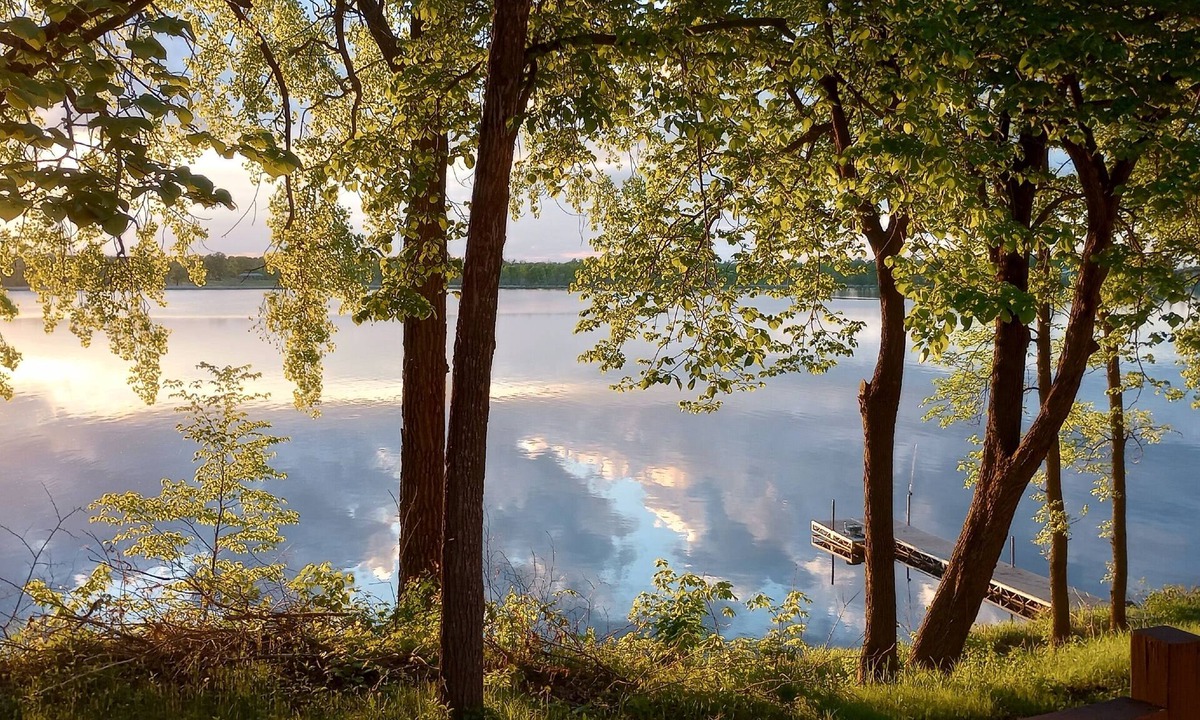 Long Prairie House | Beautiful 3-bedroom house on Maple Lake between Osakis and Long Praire.