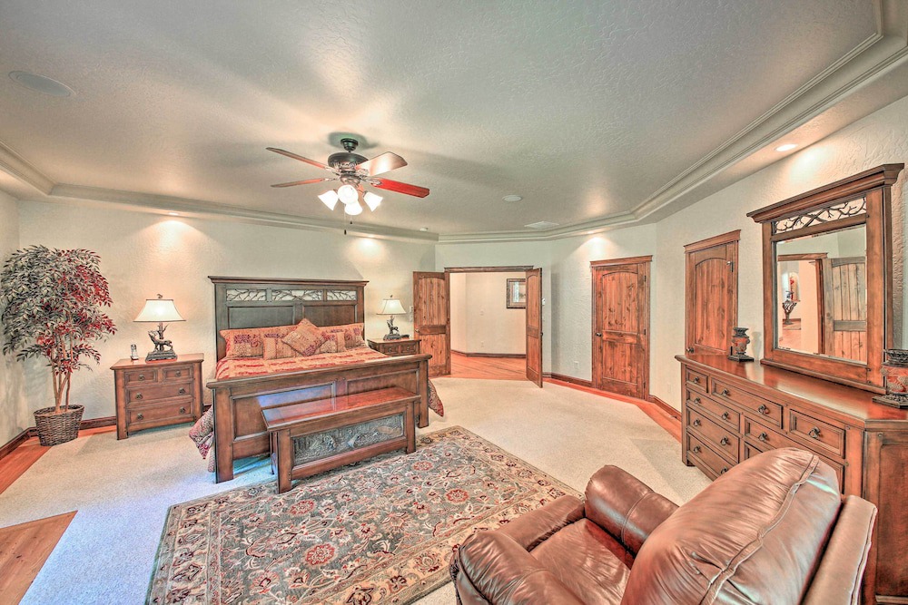 Priest River House | Beautiful Priest Lake Home on Golf Course!
