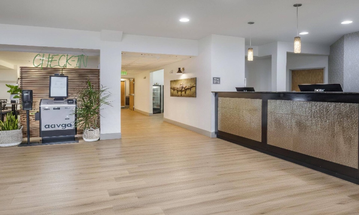 Spokane Hotel | Best Western Plus Peppertree Airport Inn