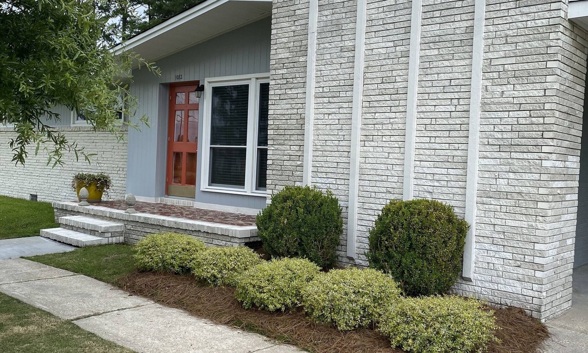 Jacksonville House | Bonnie On Clyde, Whole house in beautiful neighborhood with private garden patio