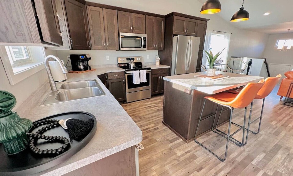 West Fargo House | Brooks Harbor Bi-Level