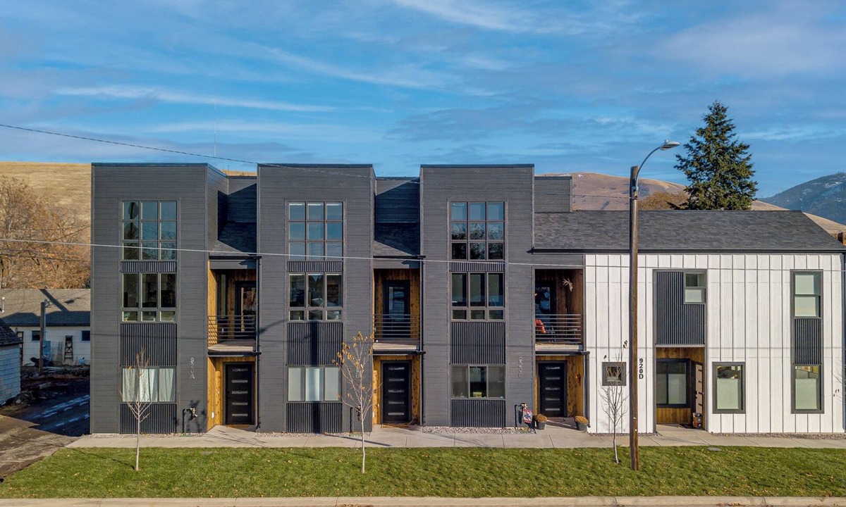 Westside House | Charming 3-bedroom townhome close to Downtown with AC in wonderful Missoula