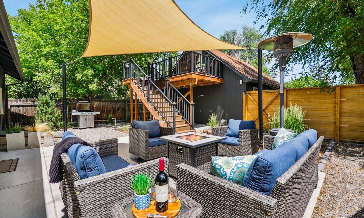 Martinez Park Apartment | Chic Luxury Retreat in Old Town Walk Everywhere!