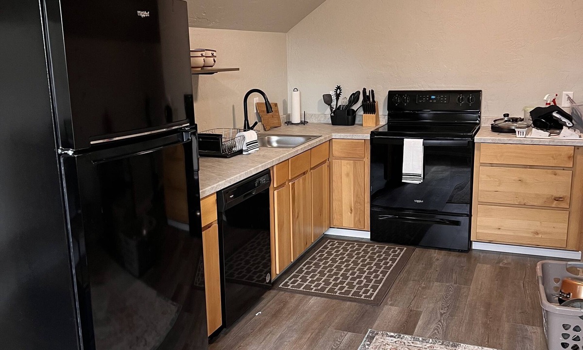Ronan Apartment | Clean and Cozy; convenient to local wedding venues and Flathead Lake.