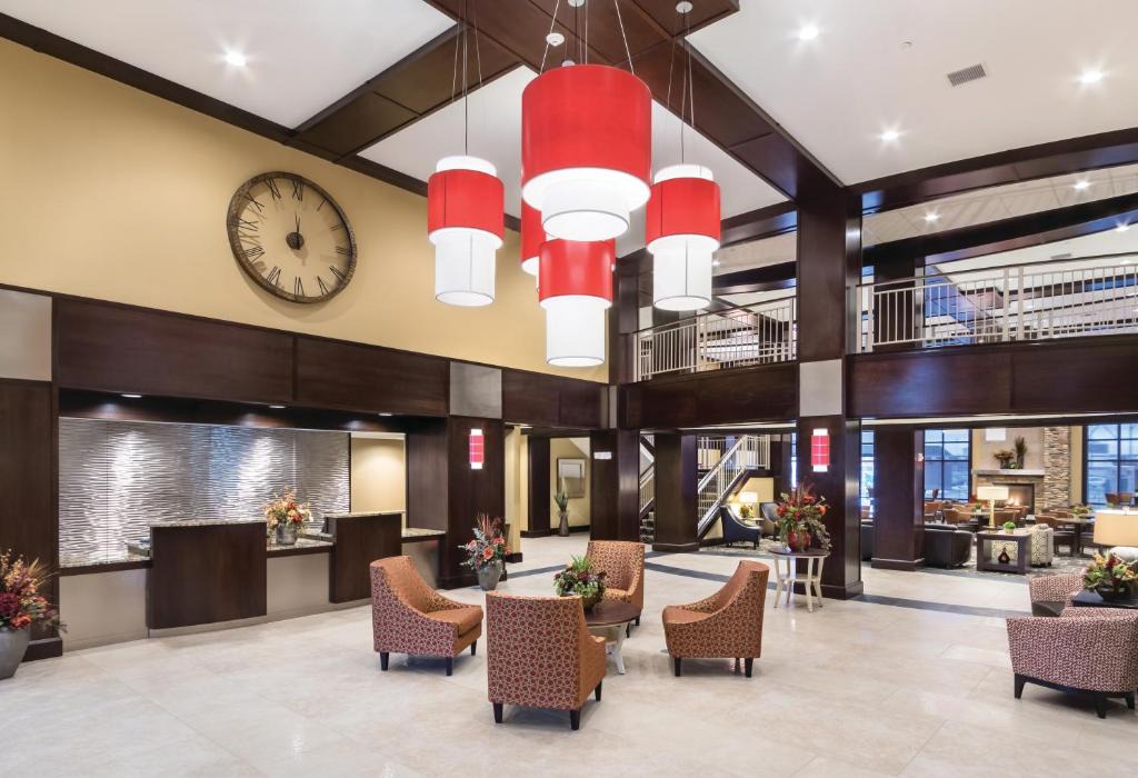 Fargo Hotel | ClubHouse Hotel & Suites Fargo