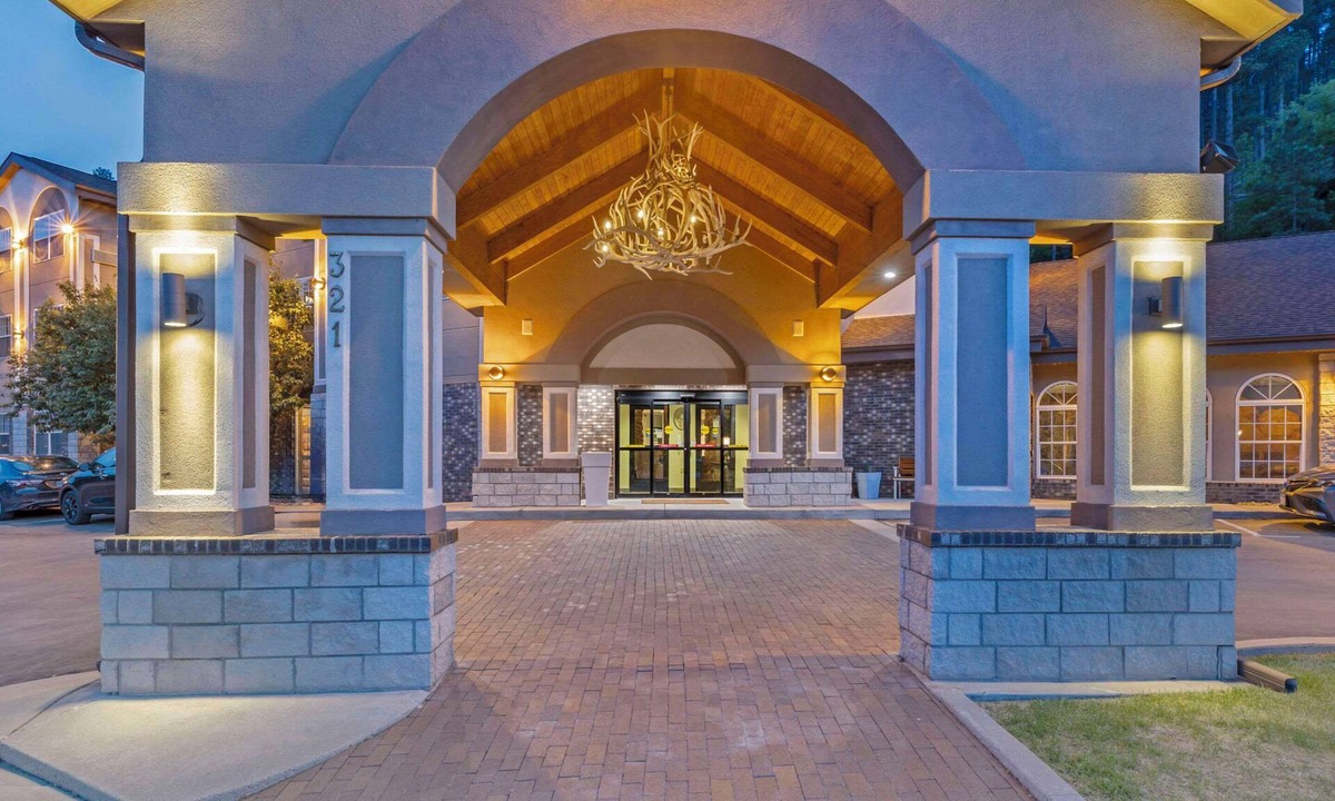 Keystone Hotel | Comfort Inn & Suites Mt. Rushmore