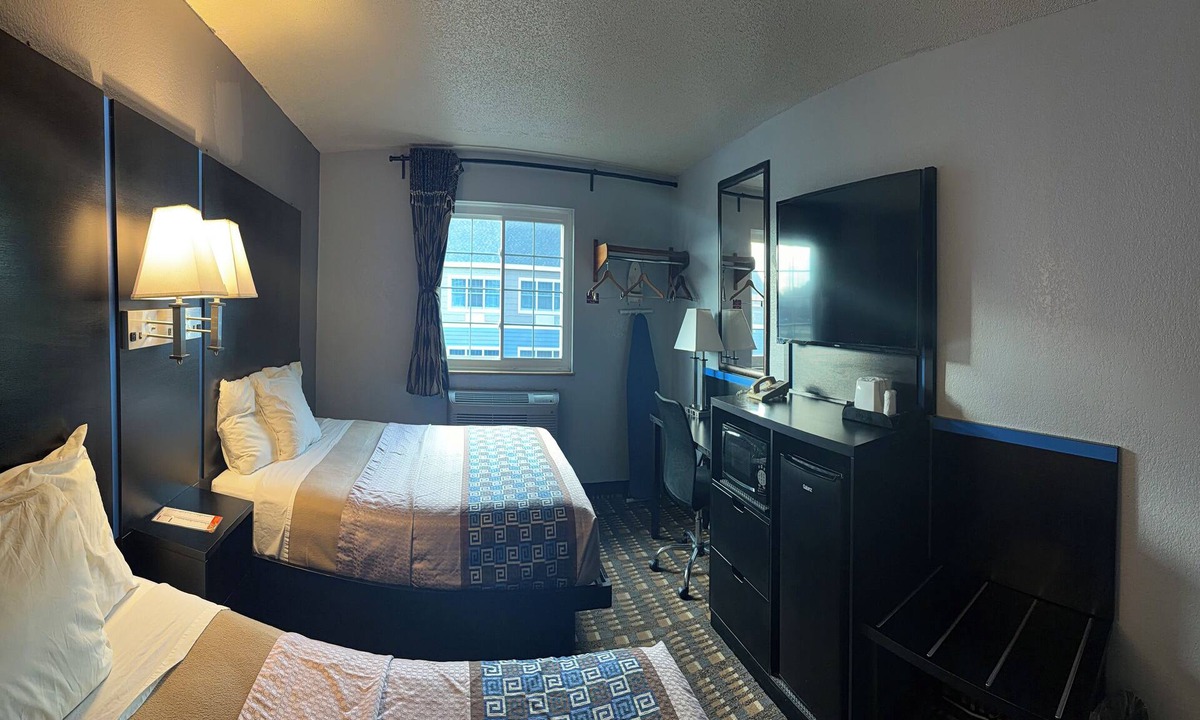 Stillwater Hotel | Coratel Inn and Suites by Jasper Stillwater Standard 2 Queen Bed Non Smoking