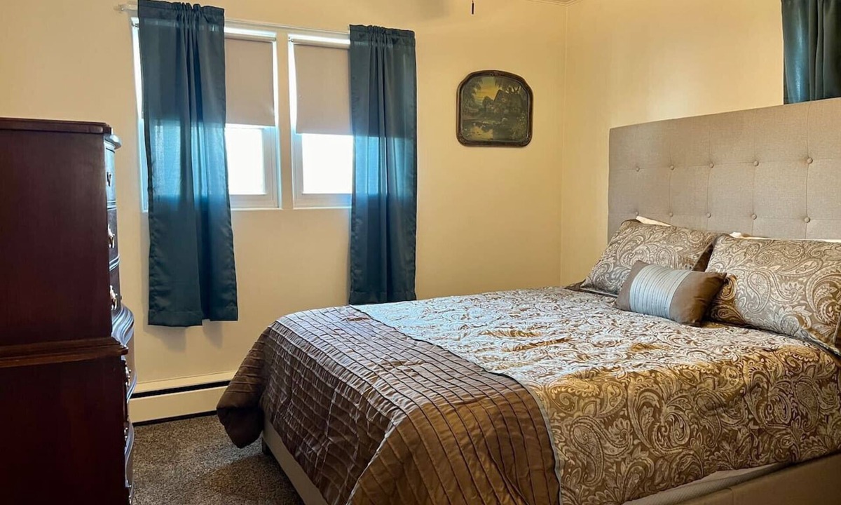 Miles City Apartment | Cowtown Getaway Upper Level Apartment