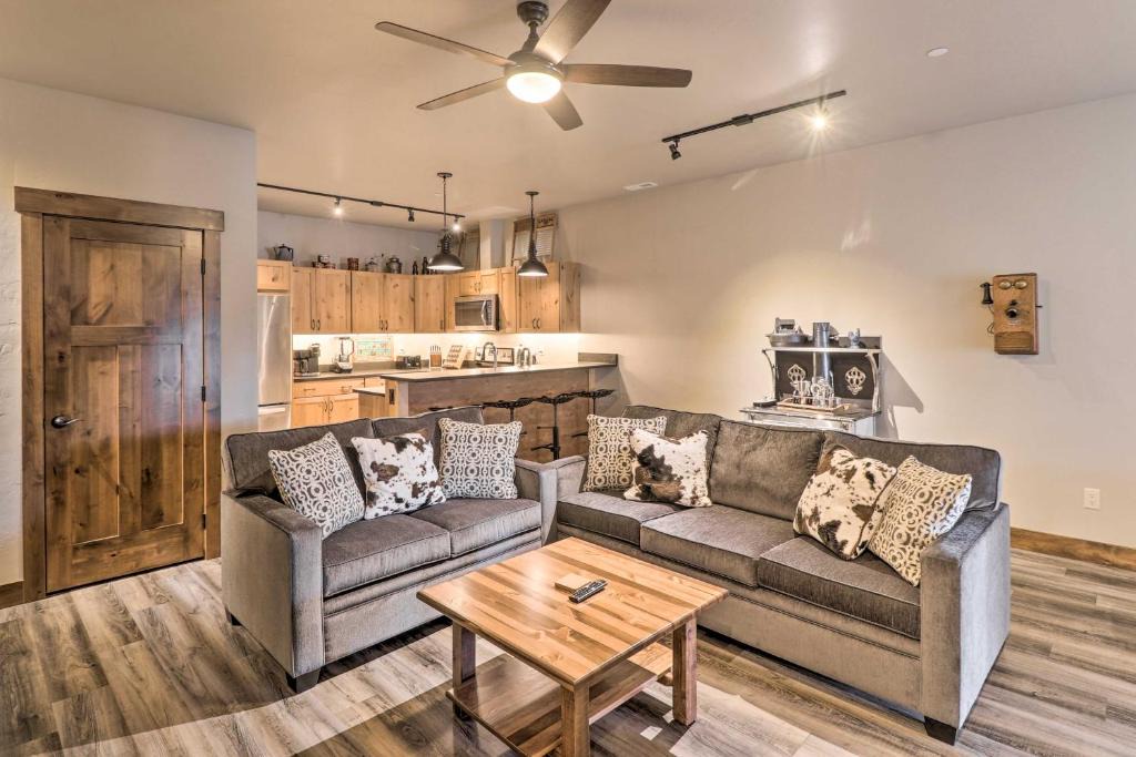 Columbia Falls Apartment | Cozy Columbia Falls Condo with Private Balcony!