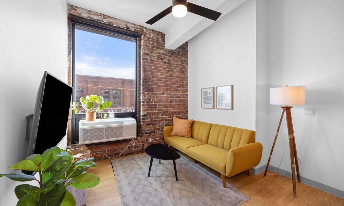 Duluth Apartment | Craft District Apt w/Gym & Coffee Shop 205