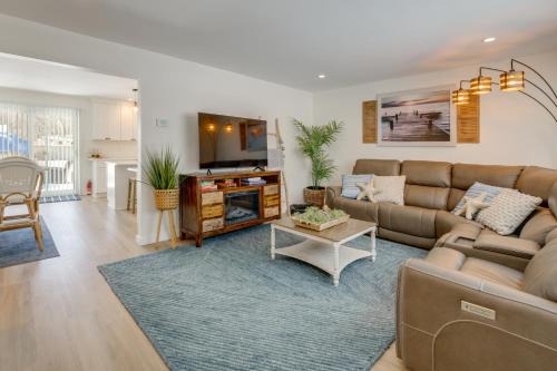 Caseville House | Deck, Fire Pit! Fully Updated Home Near Lake Huron