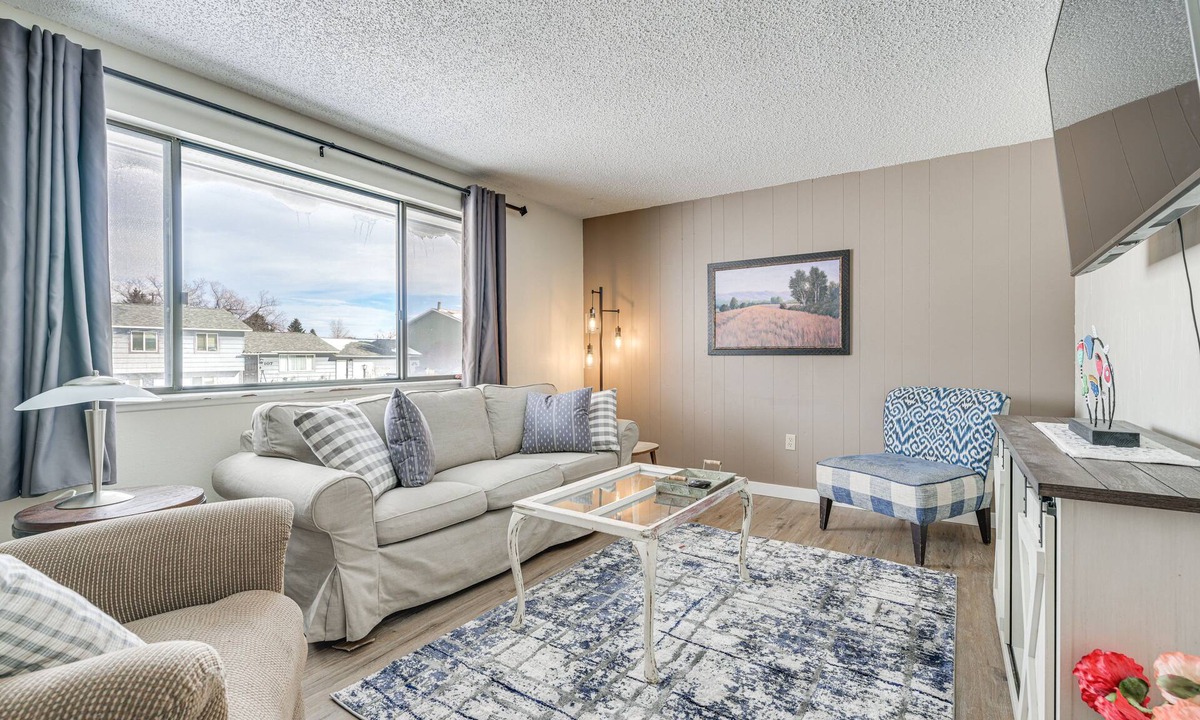 Dillon House | Dog-Friendly Montana Home w/Deck & Fenced-In Yard