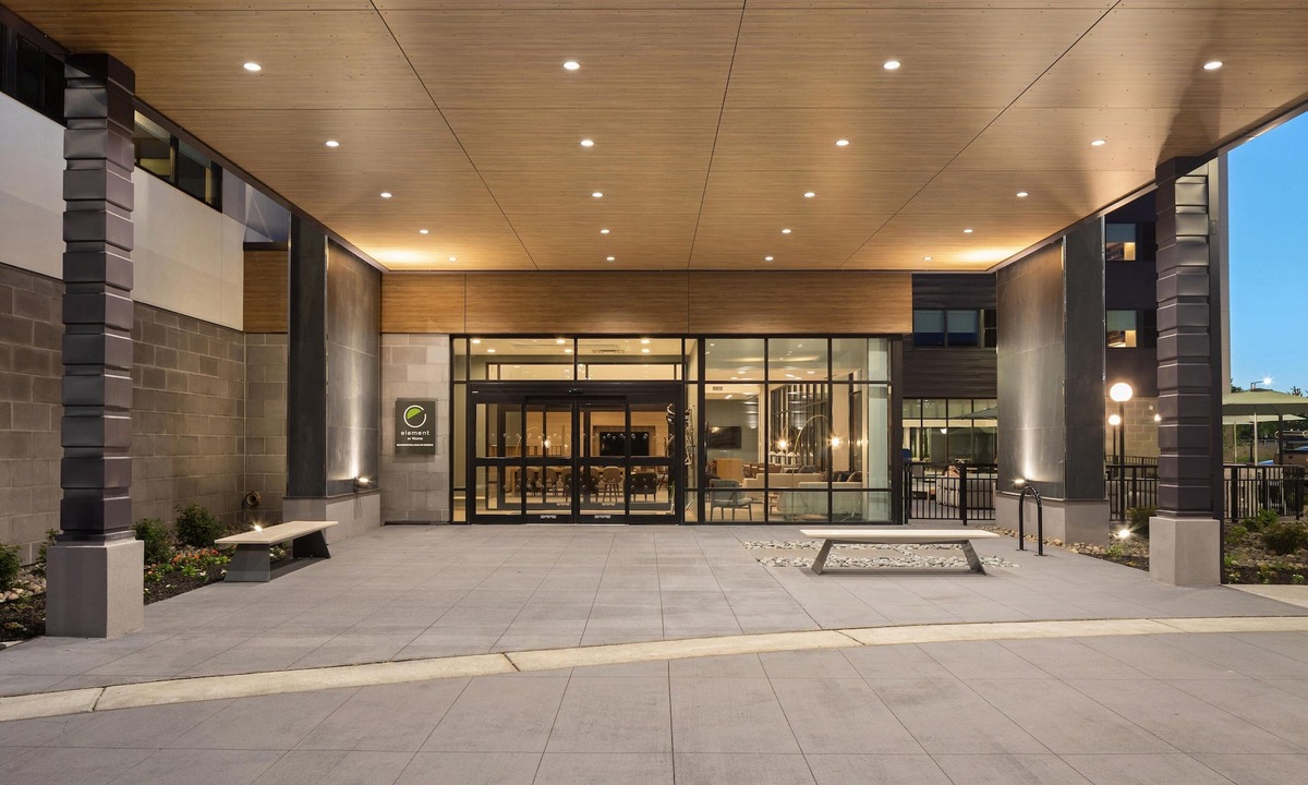 South Loop Hotel | Element by Marriott Bloomington Mall of America