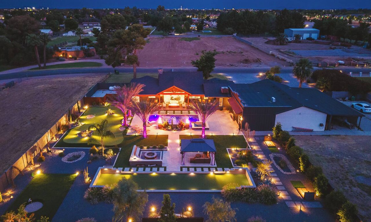 Chandler House | Entertainers Paradise! - Events or Stays! - Resort Vibes - Pool/Spa - Games!