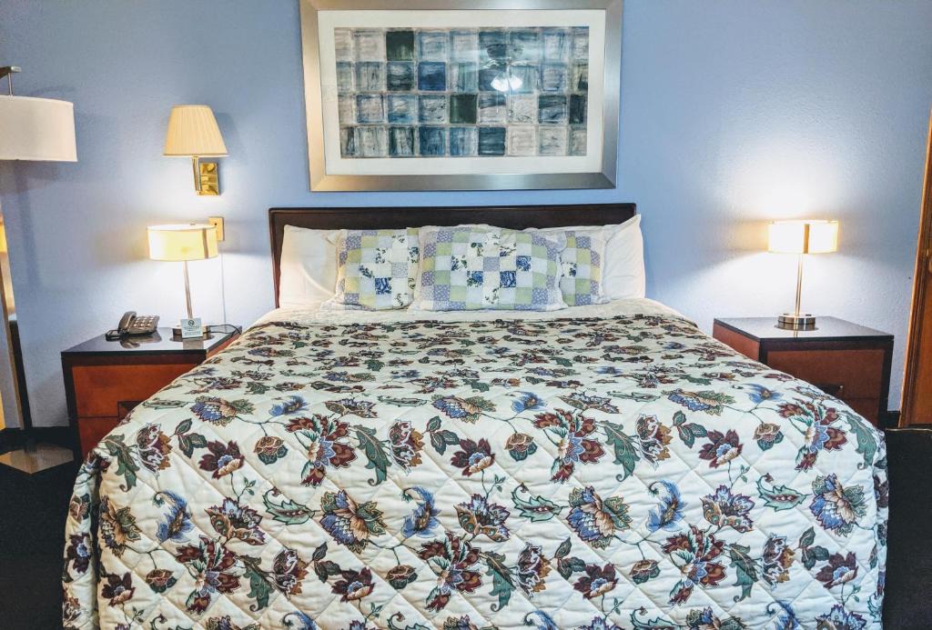 Thomson Hotel | Executive Inn
