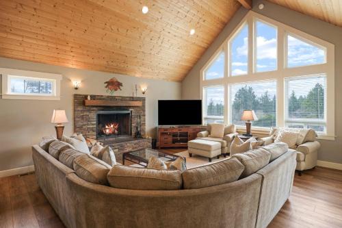 Westbrook Meadows House | Five Peaks