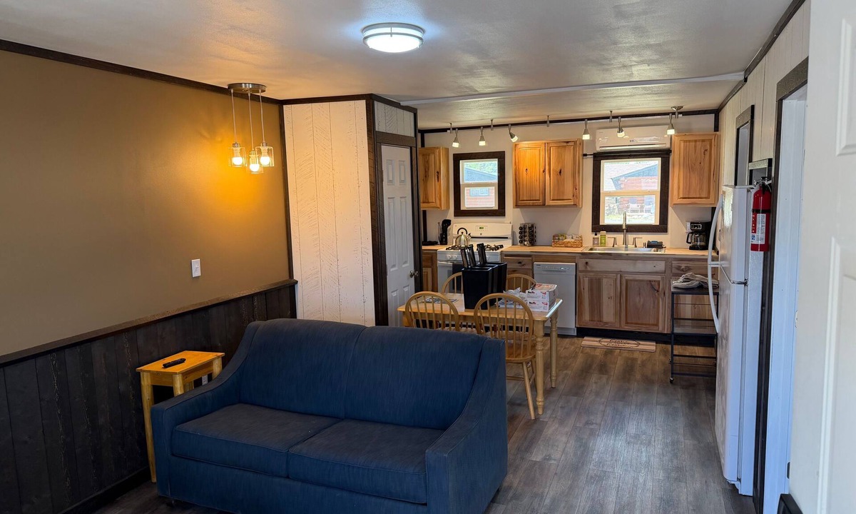 South Fork Cabin | Foothills Lodge 9 Suite - South Fork