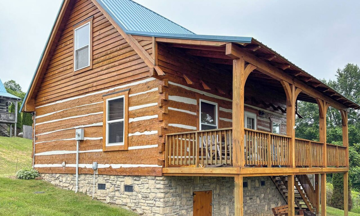 Vesta Cabin | Gas Grill! Cabin Retreat, 2 Mi to Blue Ridge Pkwy