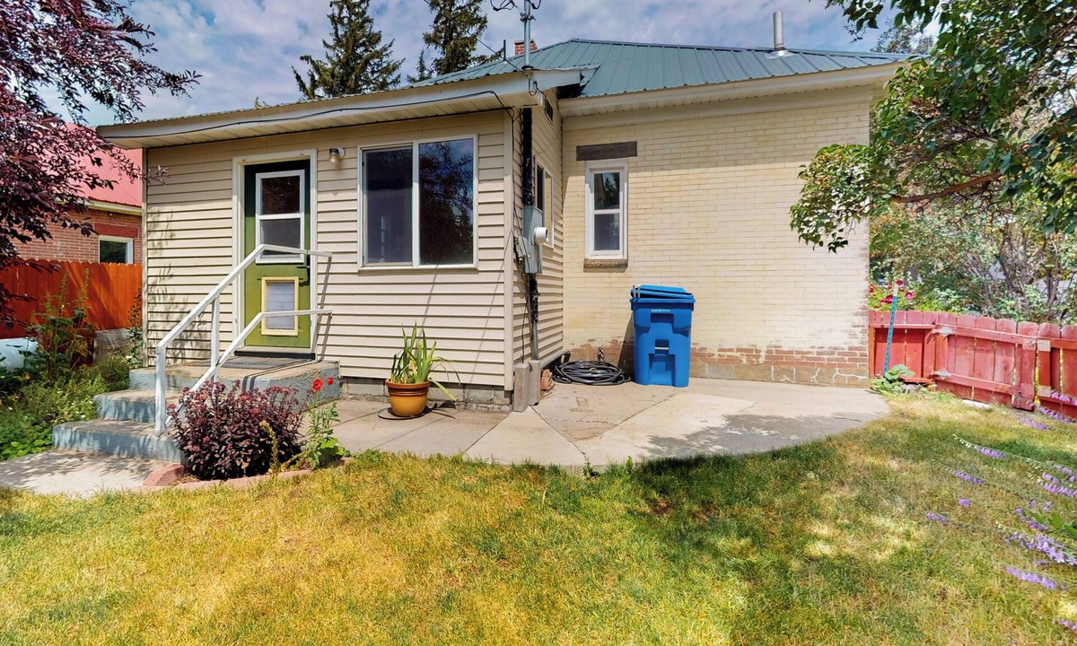 Ashton House | Gateway to Yellowstone & Tetons! Mtn-View Retreat