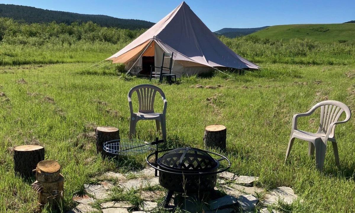 Forestgrove Cabin | Glamping in Little Snowy Mountains in Central Montana