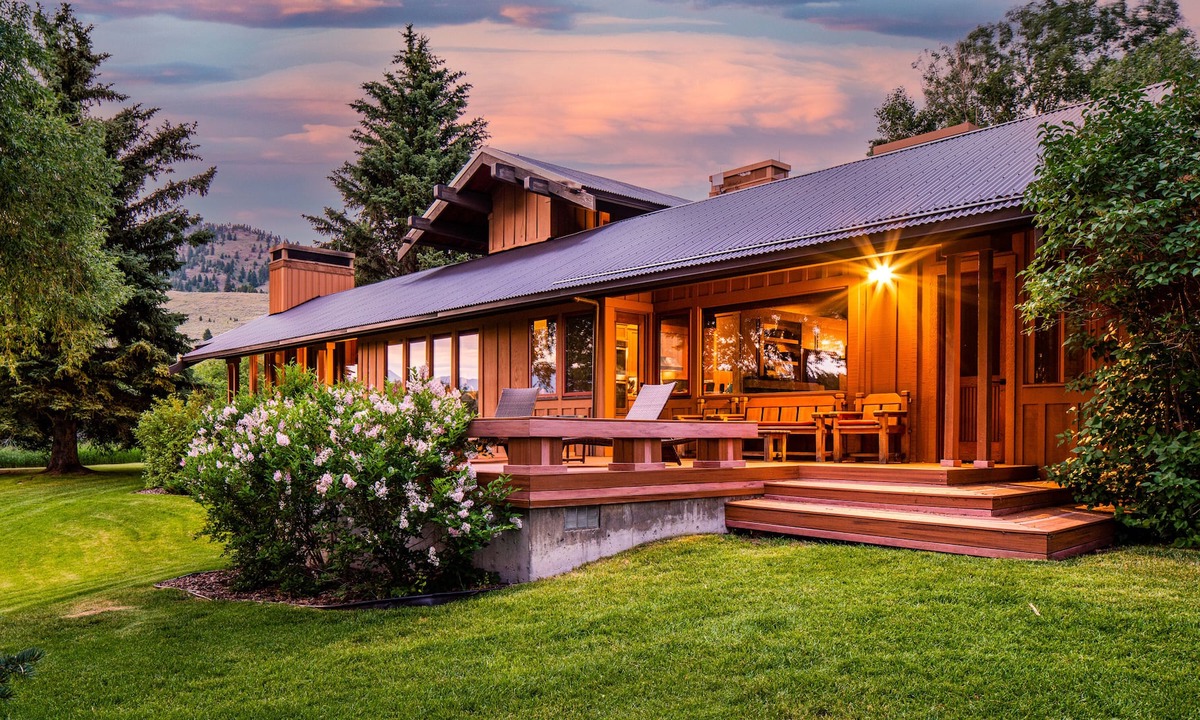 Bozeman House | Green Mountain Ranch - Perfect home for your spring family gathering!