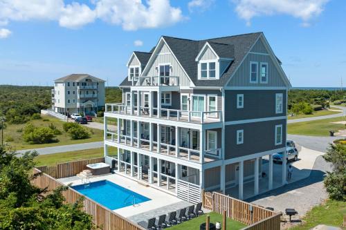 Salvo House | Grey Pearl Villa