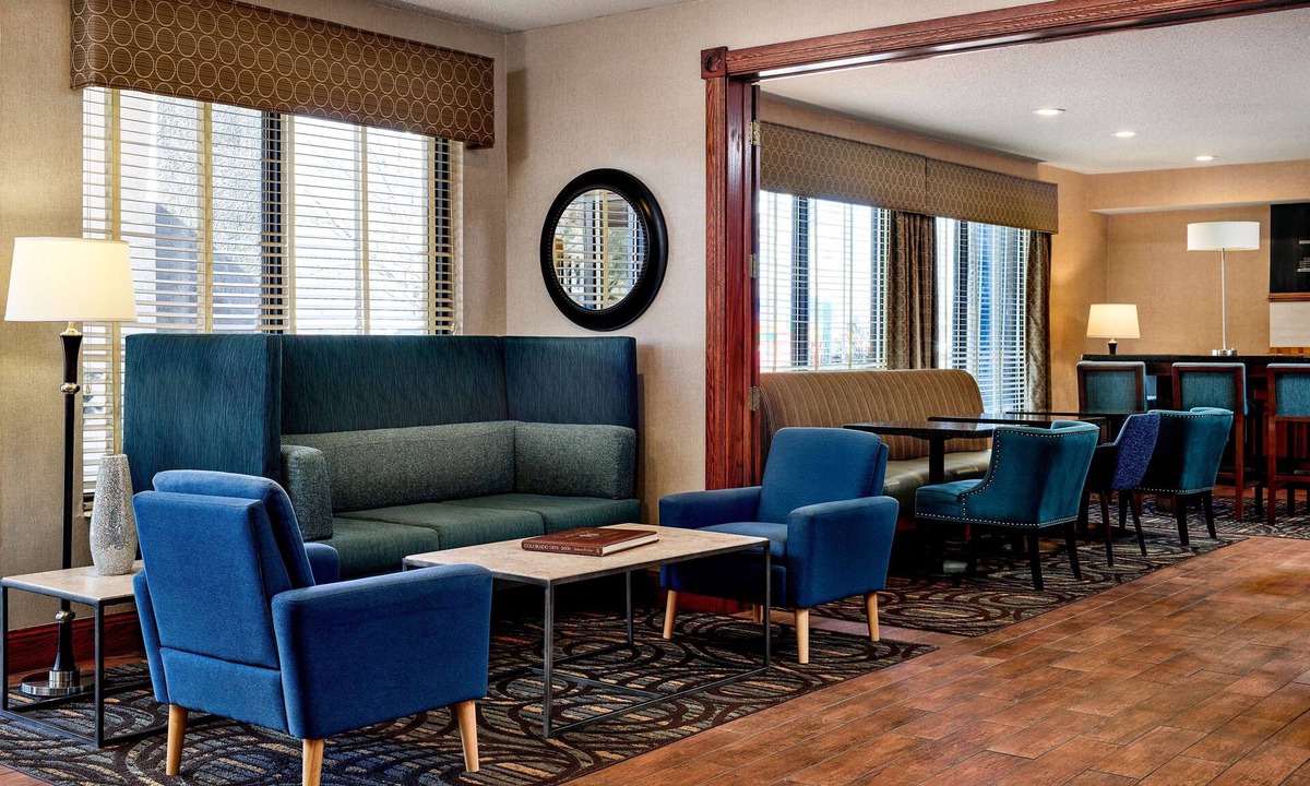 Longmont Hotel | Hampton Inn Longmont