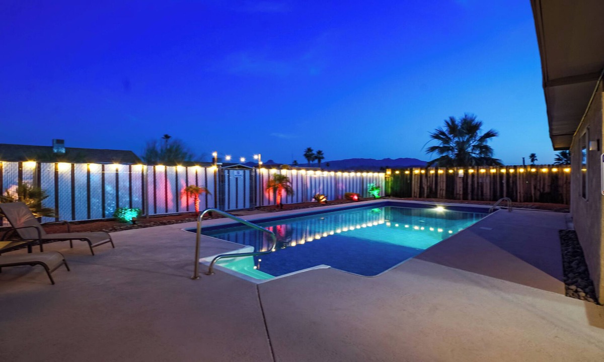 Lake Havasu City House | Havasu Hot Spot w/Heated Pool, Game Room, Plenty of Parking & King Beds.