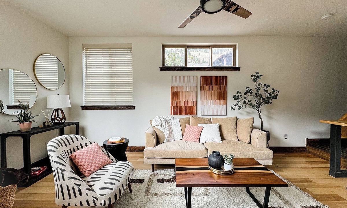 East Missoula House | HELLGATE CANYON VIEWS AND CLOSE TO DOWNTOWN