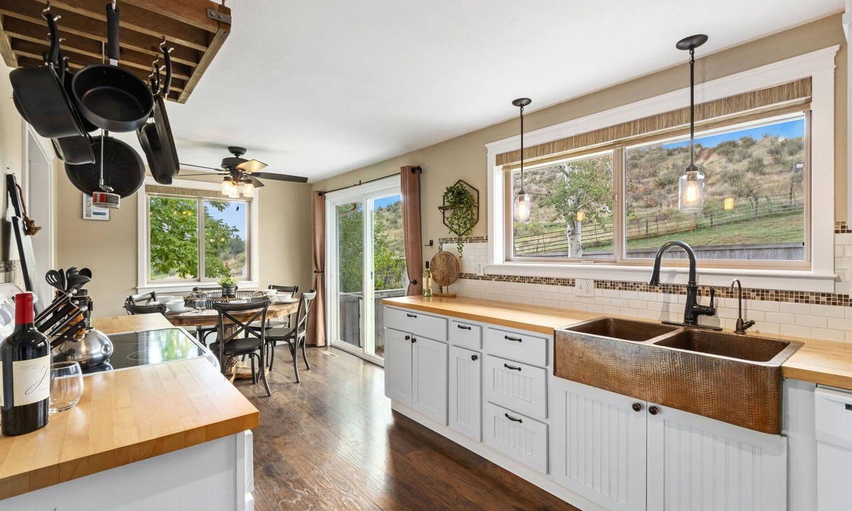 Loveland House | Hidden Valley Retreat Quiet Escape w/Mtn Views!
