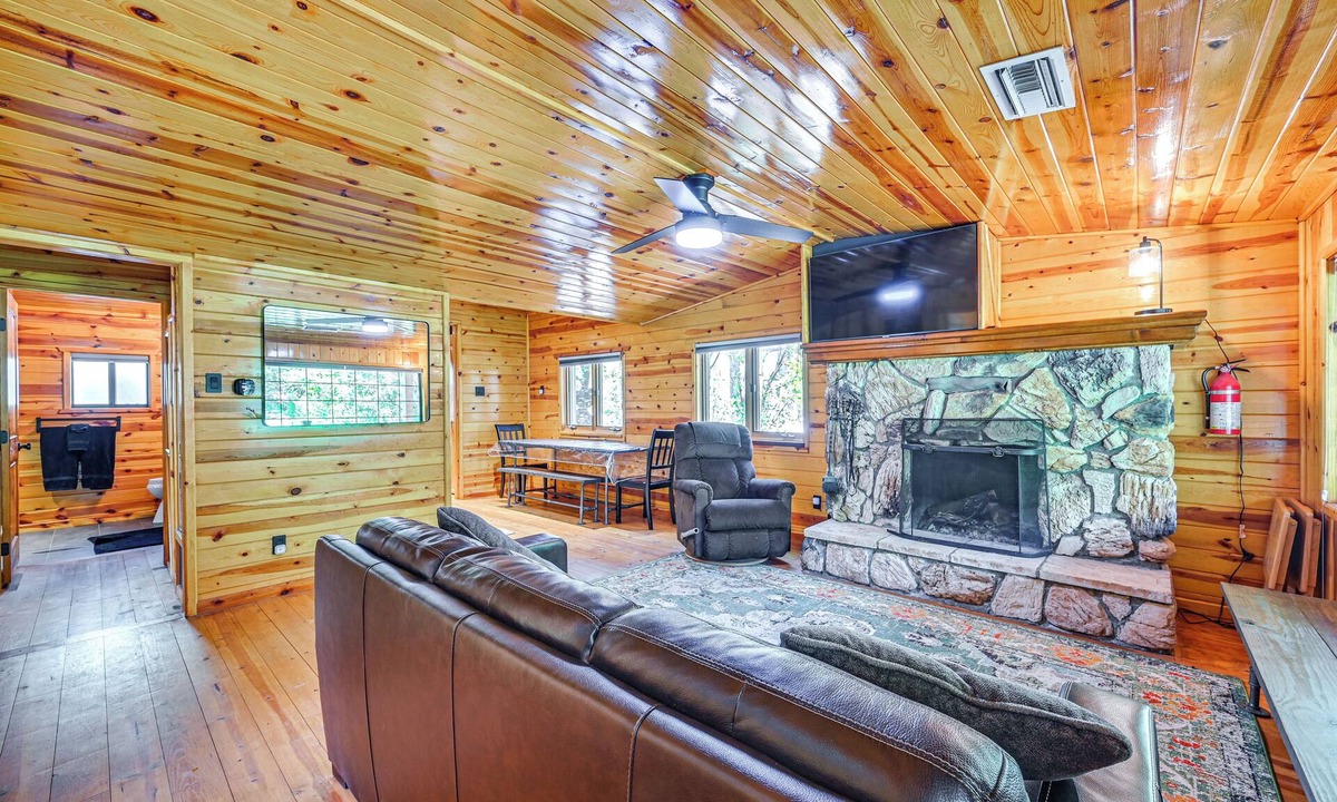 Christopher Creek Cabin | Hike & Snow Play! Creekside Cabin in Payson