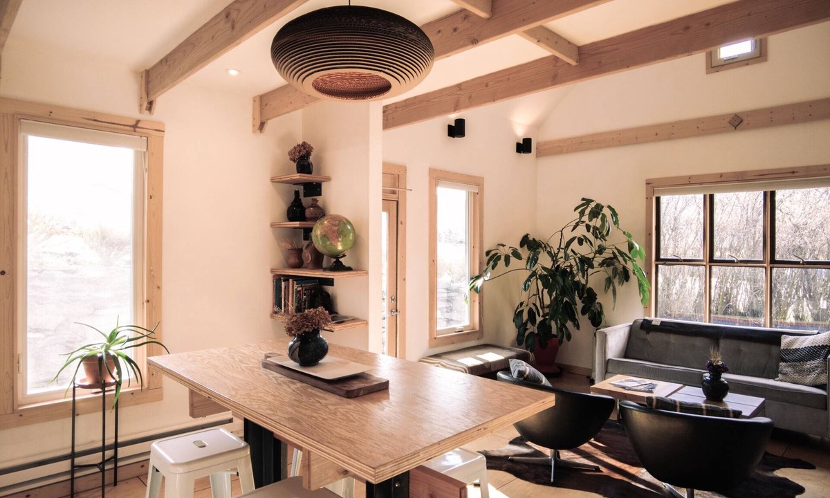 Westside House | Historic Missoula home with with a modern twist in Missoula’s beautiful Westside