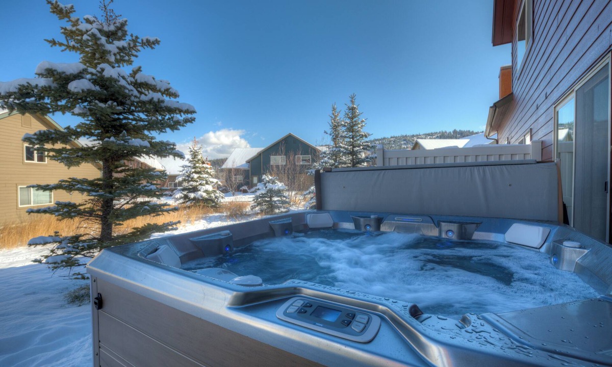 Big Sky House | Home close to Big Sky Resort & Town Center w/private hot tub - Ousel Falls Chalet