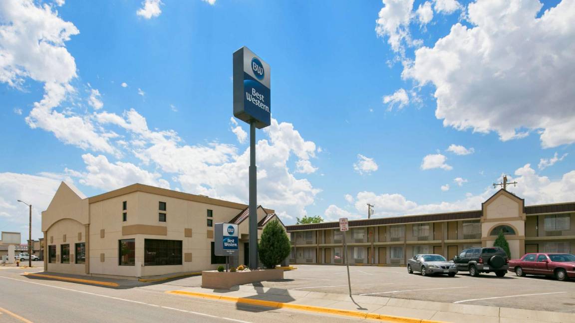 Miles City Hotel | Hotel ∙ 6 guests