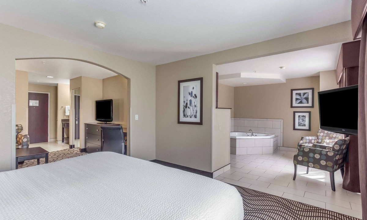 Meridian Hotel | La Quinta Inn & Suites by Wyndham Meridian/Boise West